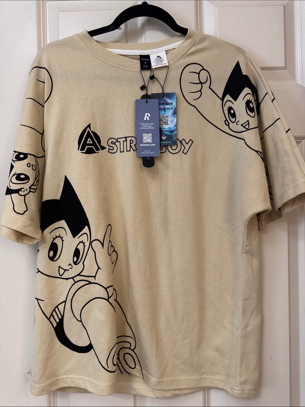 ROMWE Beige Graphic Astro Boy Short Sleeve Tee